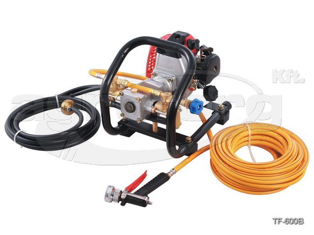 Permetező telepített Farmate TF-600B , hordozható,2 ütmű motorral 25 bar, 3-8l/perc, 11kg